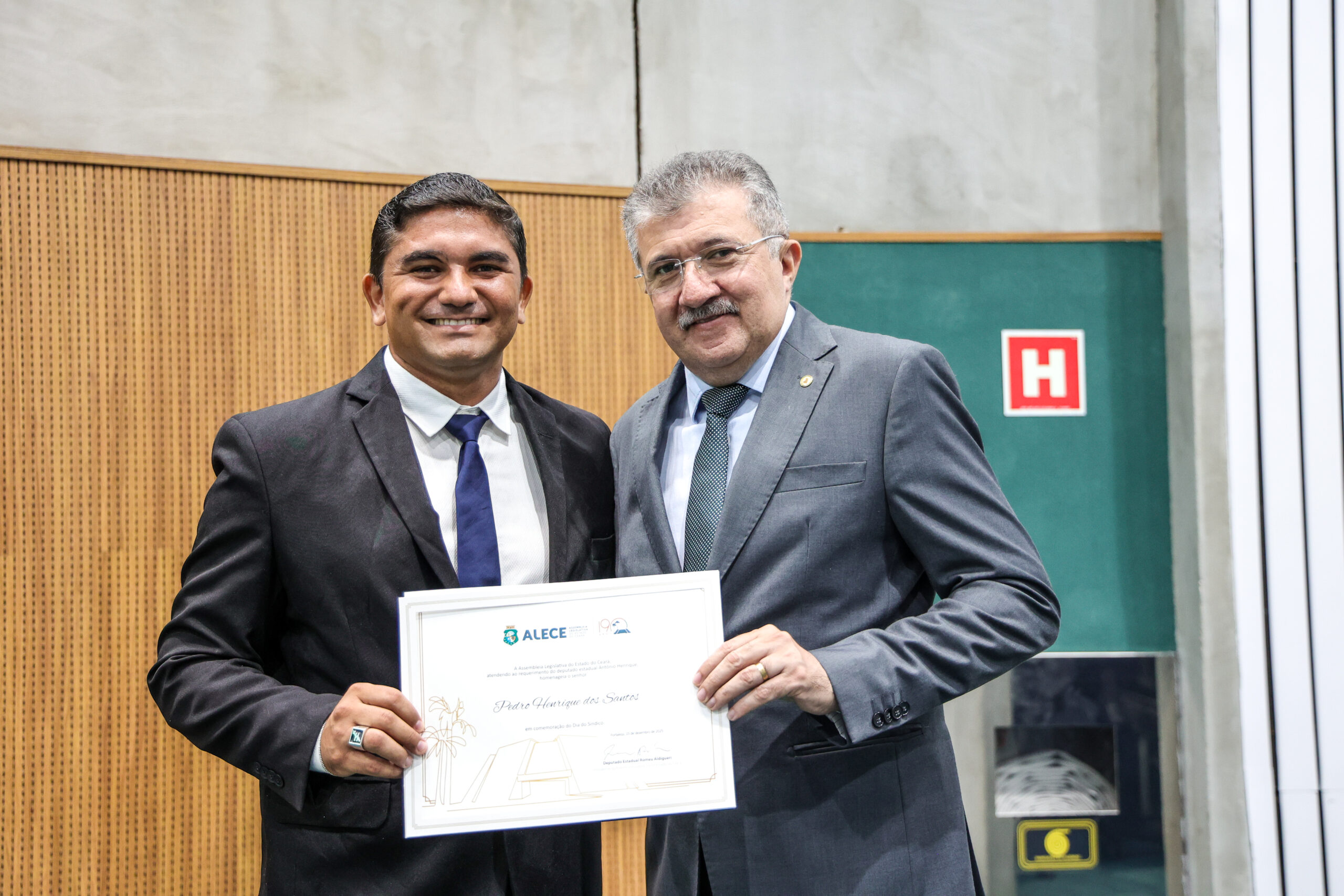 ALECE dia do Sindico115