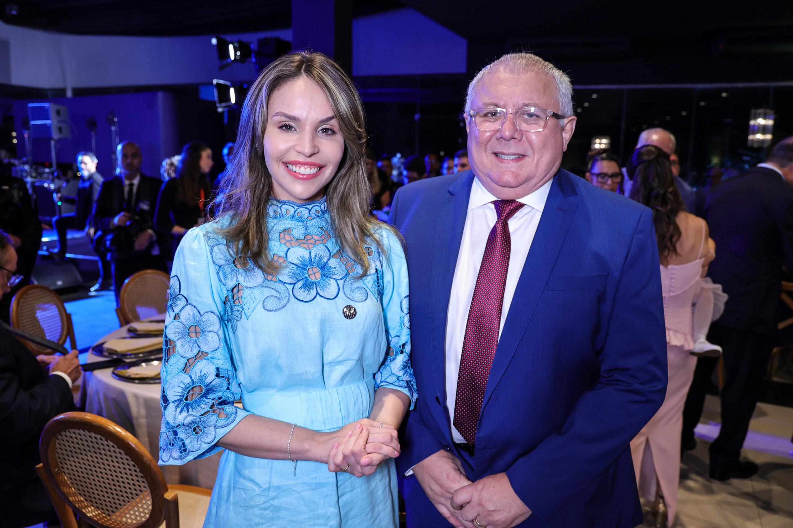 Gabriella Aguiar e Carlos Silva