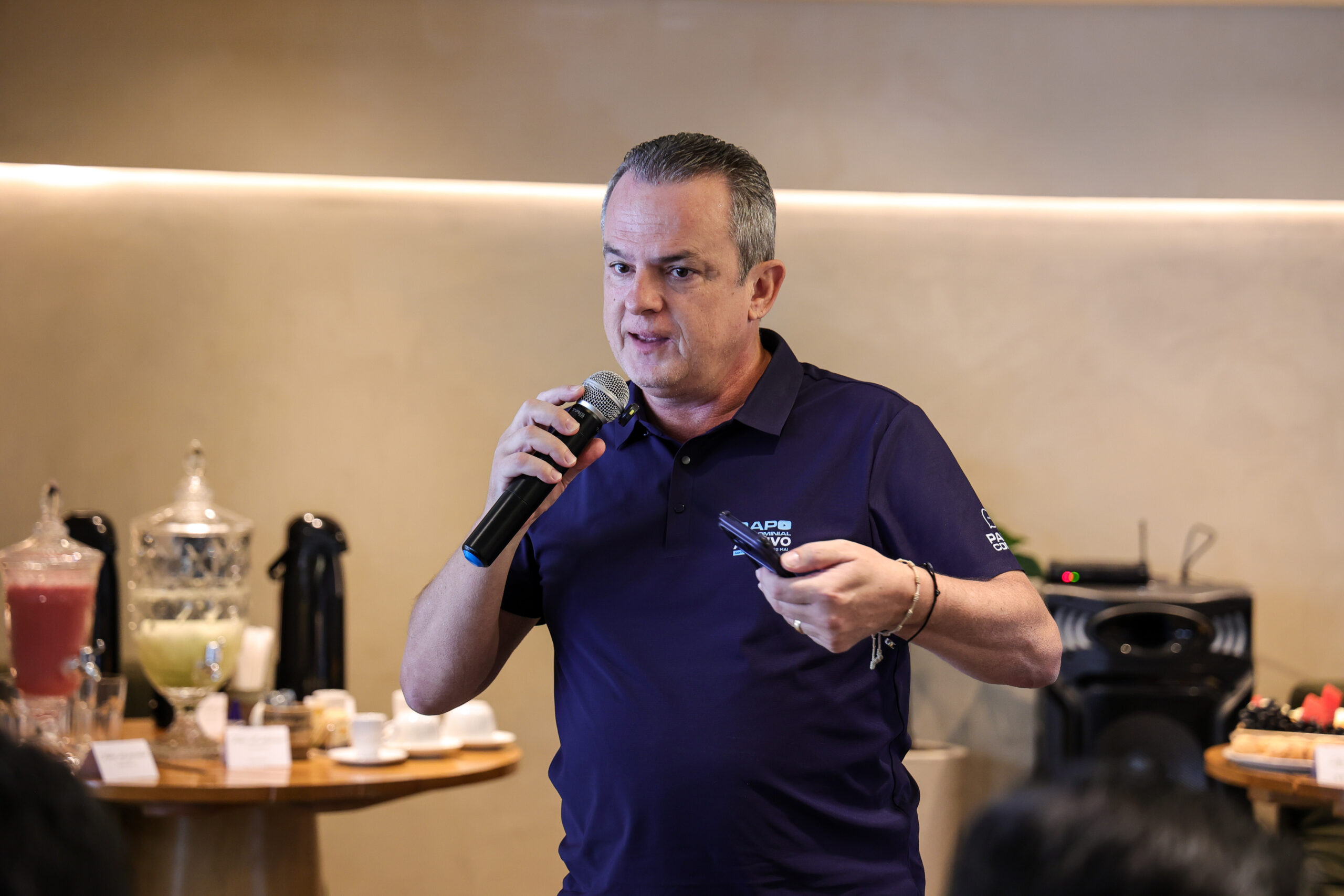 ADCONCE00107