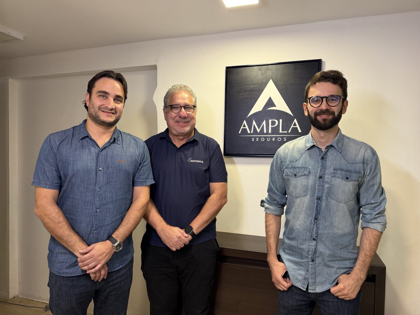 Ampla Seguros firma parceria institucional com a ADCONCE